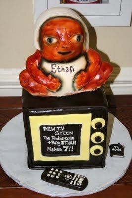 messed up baby shower cake