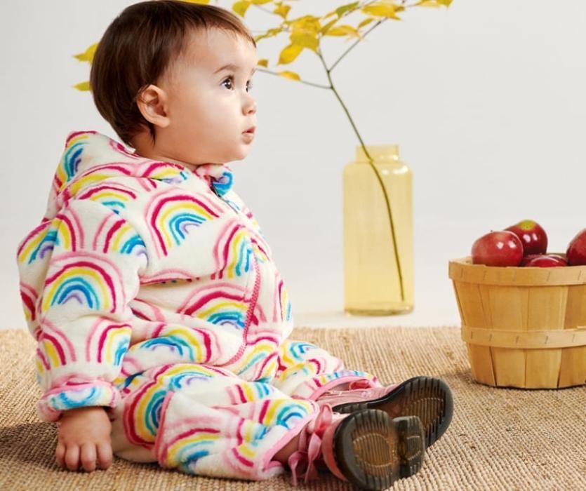 Hatley Rainbow infant bundler