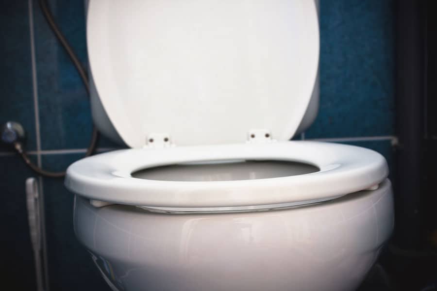 is-my-toilet-seat-turning-blue-because-i-m-pregnant